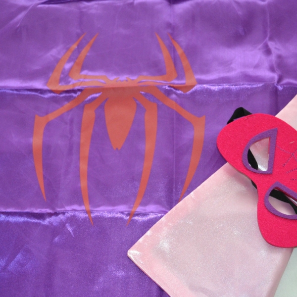 Masque et cape spider girl