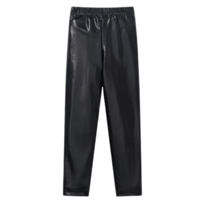 Détail des leggings extensibles en polyester et spandex pour un ajustement parfait aux mouvements de l’enfant.