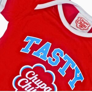 Logo Chupa Chups vintage avec inscription Tasty Baby en style universitaire.