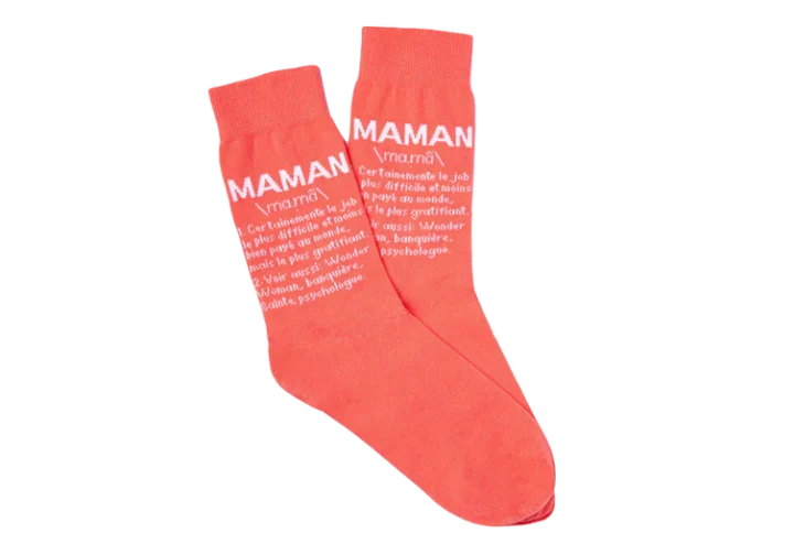 Chaussettes Maman Fisura avec un design original et amusant, parfaites pour un look unique et confortable.