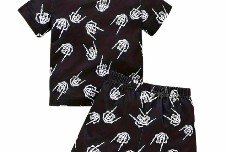 ensemble bébé t-shirt squelette et short noir présenté à plat, vue de face